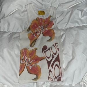 Juliet Johnstone tank